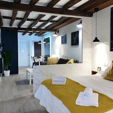 Vut- La Deliciosa Apartment Sotillo de la Adrada Bagian luar foto